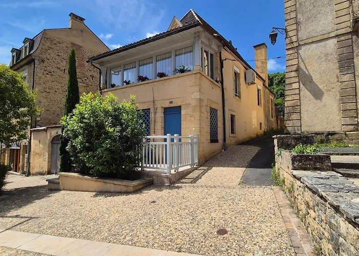 L'escapade Sarladaise Cocon De Charme Climatise Holiday home Sarlat-la-Caneda